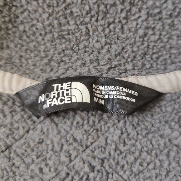 The North Face Pullover Fleece Quarter Zip Sweater - Picture 2 of 8
